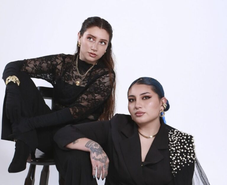 Left & Right Different Worlds 8